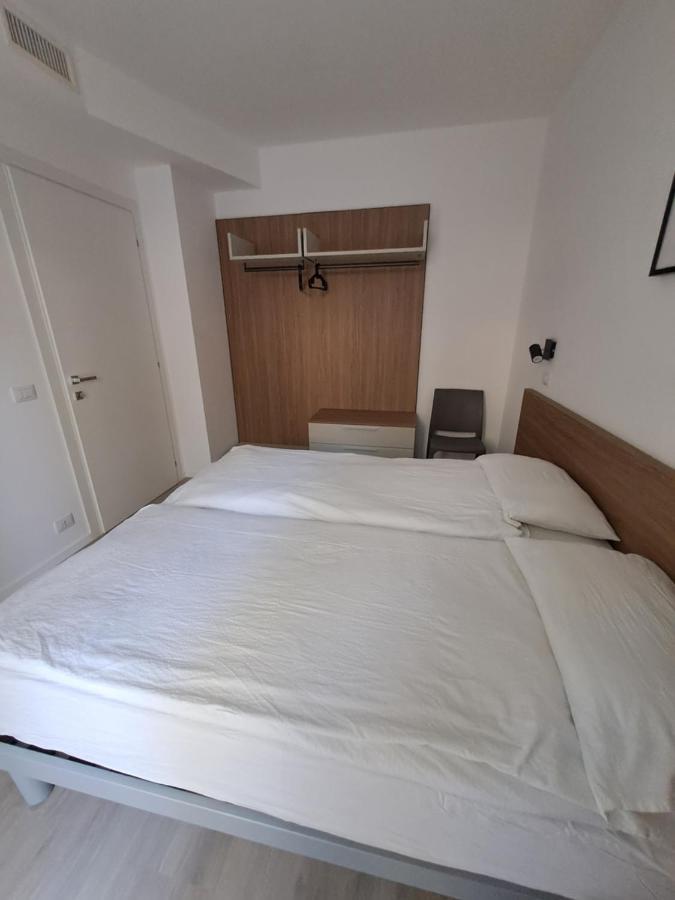 Appartamenti Elisabeth Brenzone sul Garda Exterior foto
